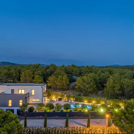 E&n Villa *